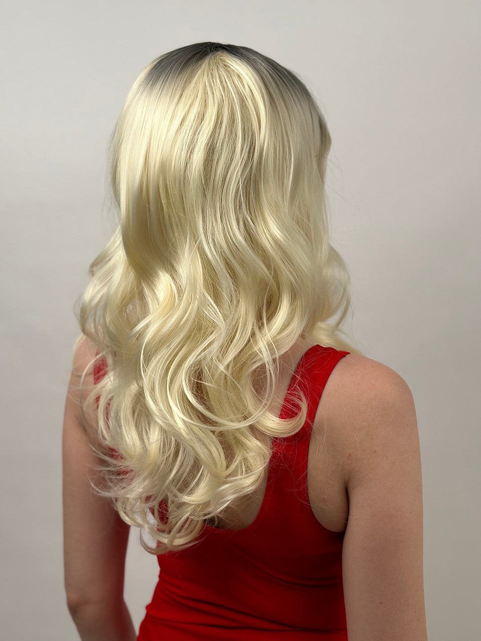 Beach Bombshell Ombre Wig costume wig, photo 3 of 4